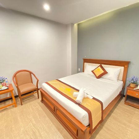 Cali Hotel Quy Nhon Buitenkant foto