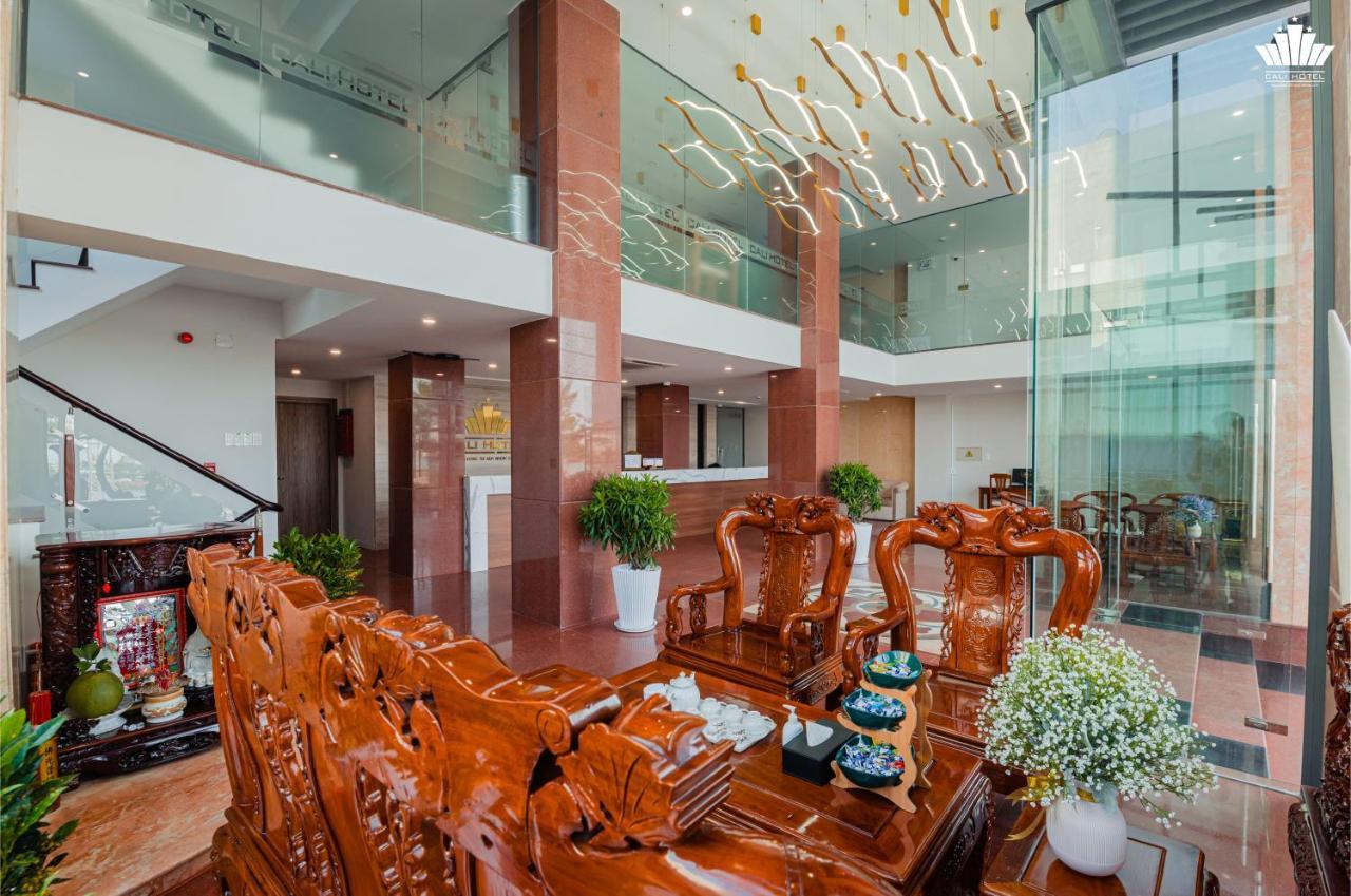 Cali Hotel Quy Nhon Buitenkant foto