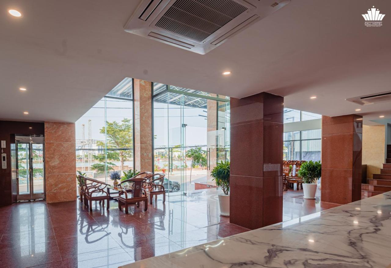 Cali Hotel Quy Nhon Buitenkant foto