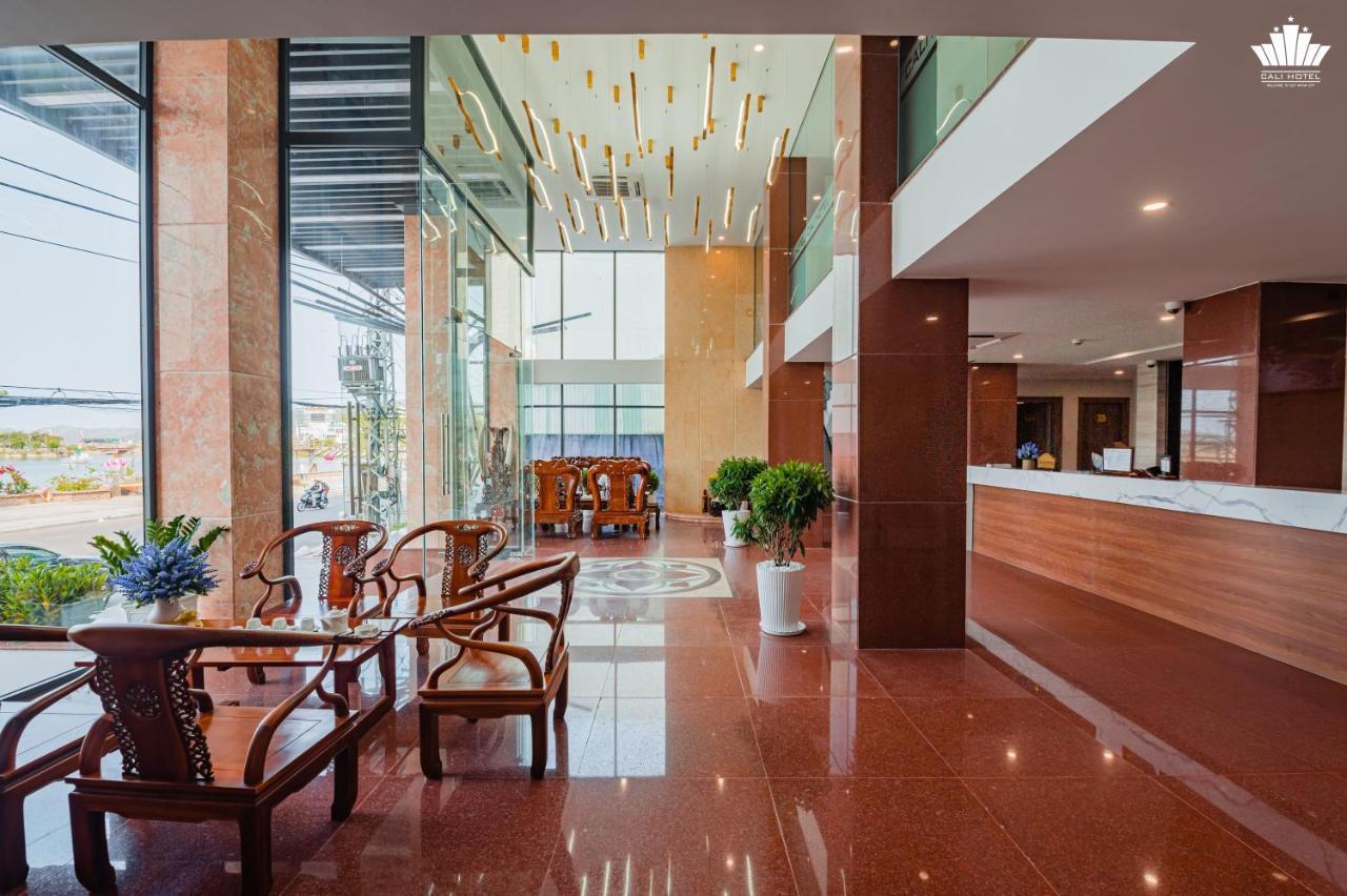 Cali Hotel Quy Nhon Buitenkant foto