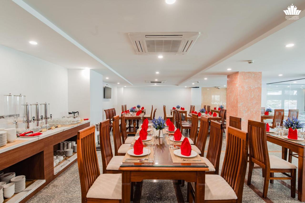 Cali Hotel Quy Nhon Buitenkant foto