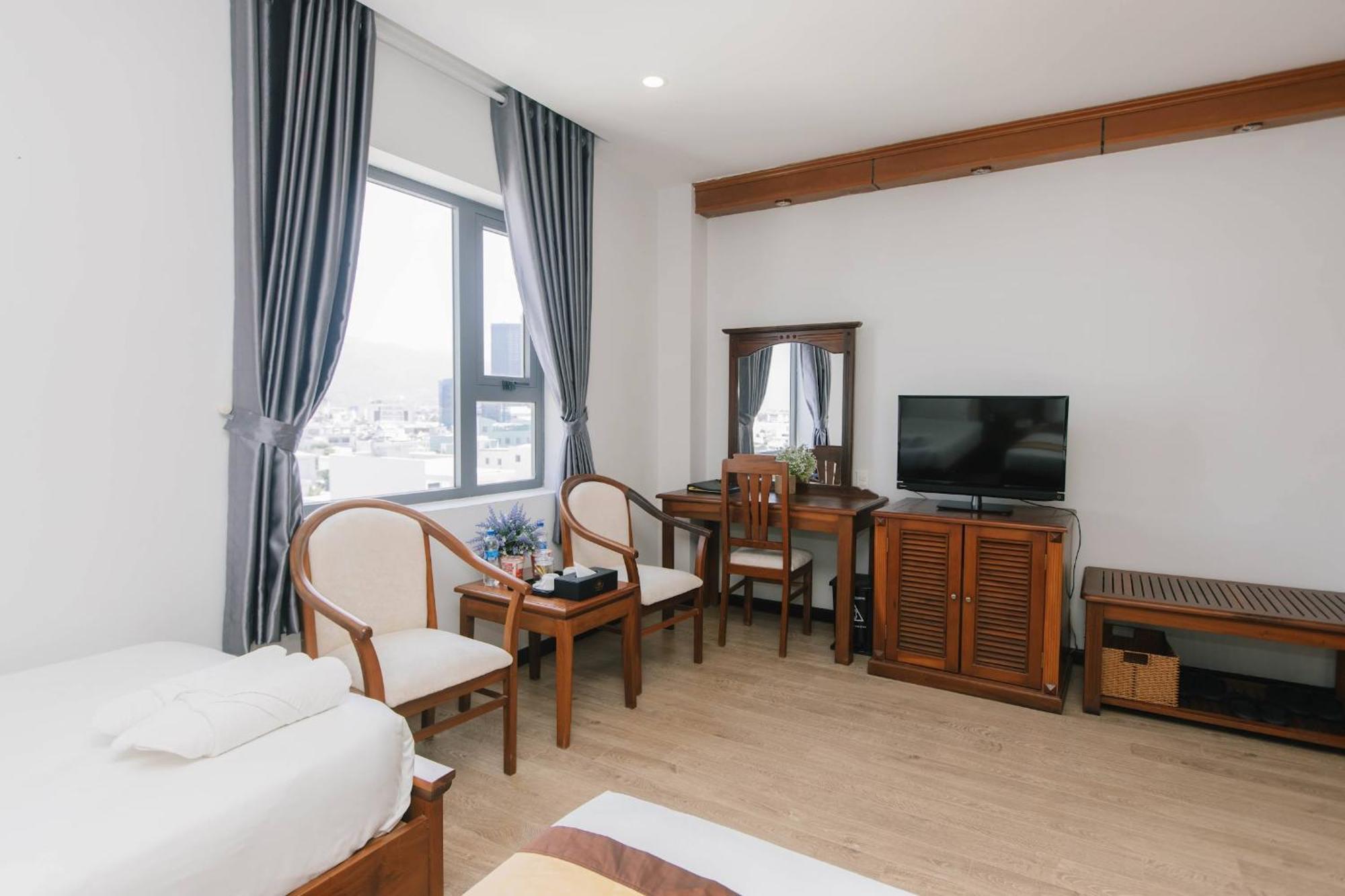 Cali Hotel Quy Nhon Buitenkant foto