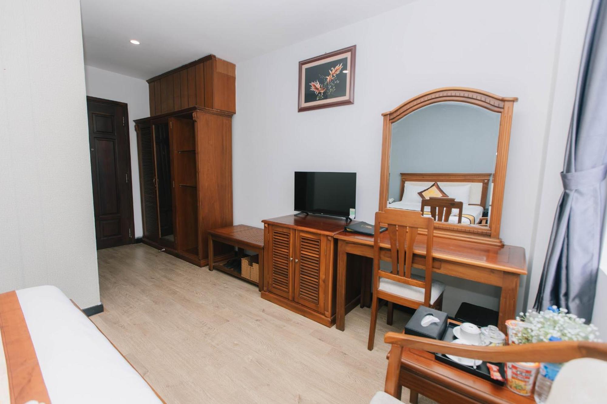 Cali Hotel Quy Nhon Buitenkant foto