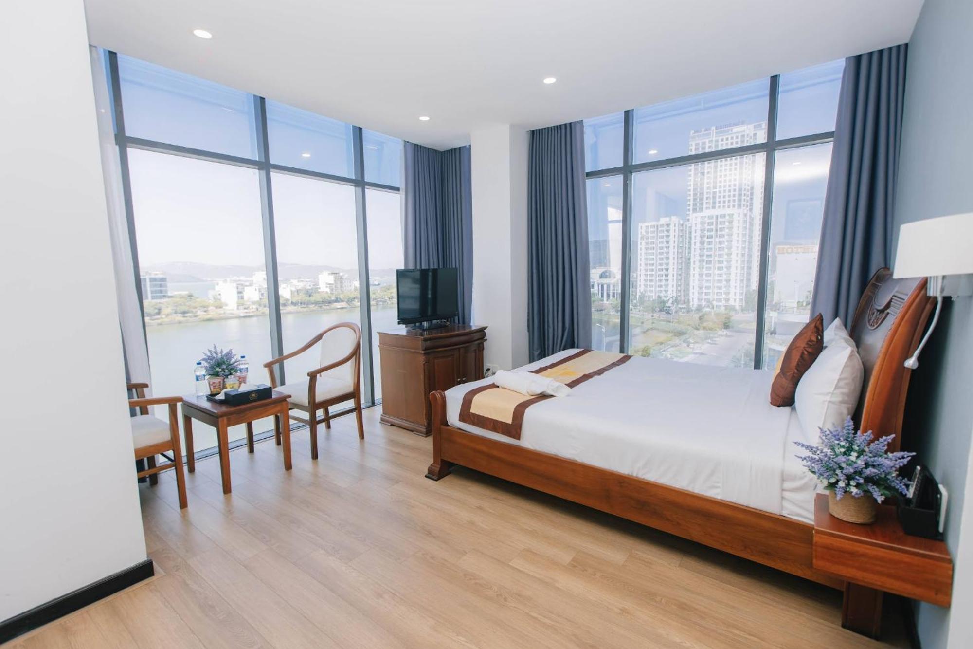 Cali Hotel Quy Nhon Buitenkant foto